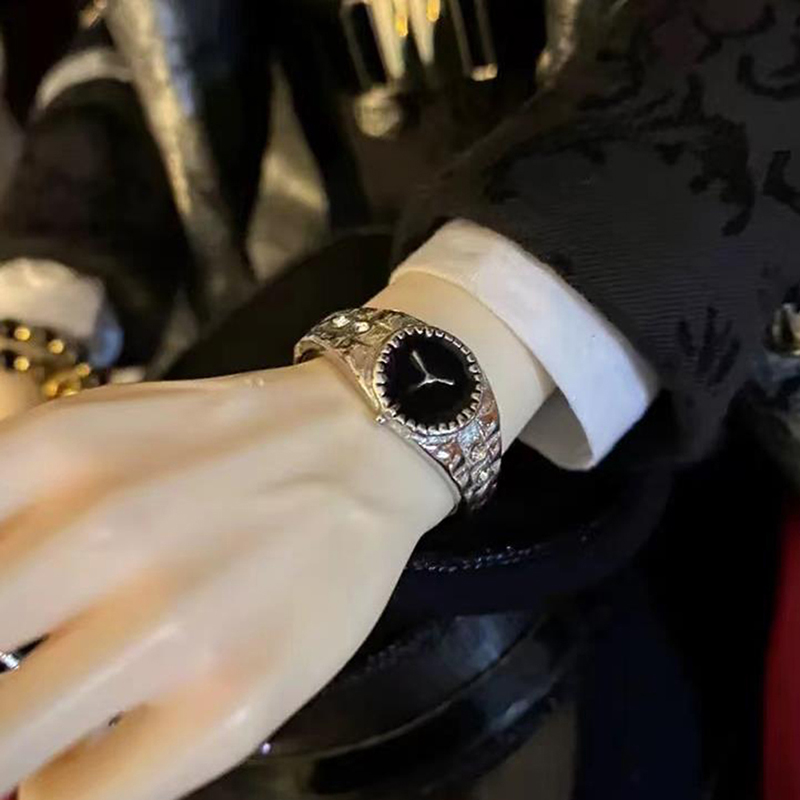 Jewelry Y Watches - * * 1 قطعة نموذج ساعة