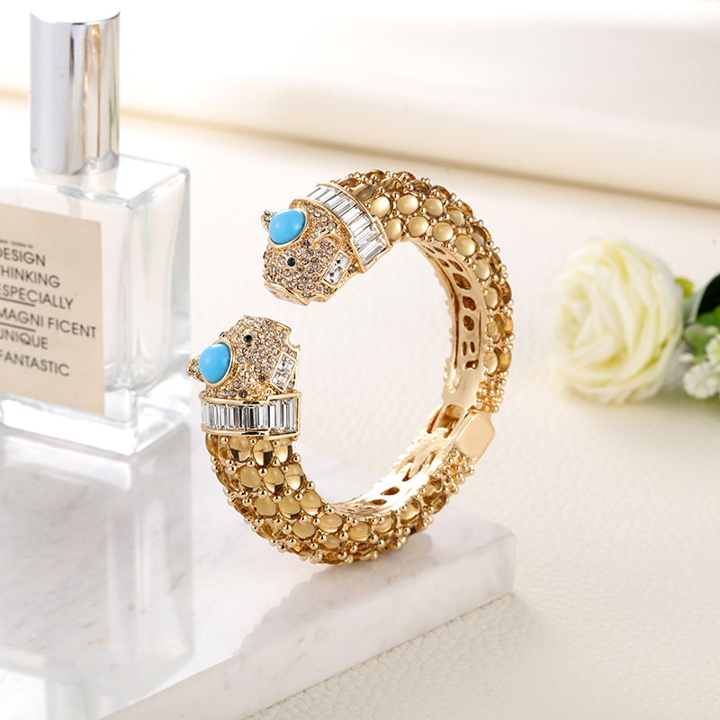 سالي الجنة الحيوان أساور مطلية - مراجعة Paradise Jewelry & Watches Dolphin Mall وسعره