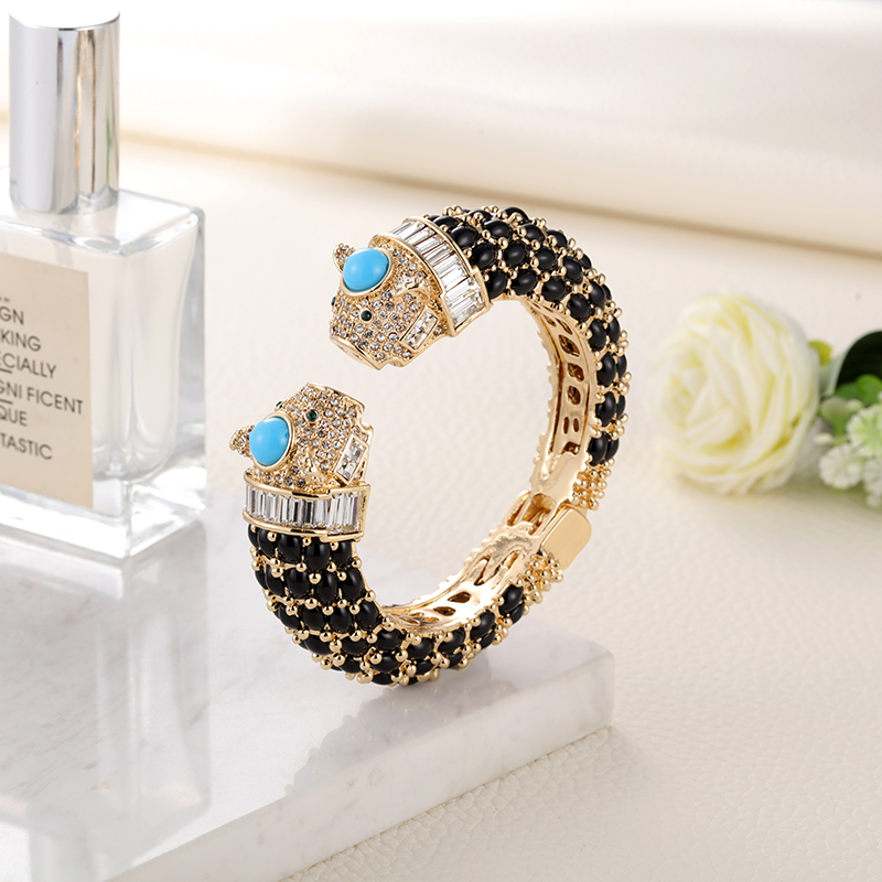 سالي الجنة الحيوان أساور مطلية - مراجعة Paradise Jewelry & Watches Dolphin Mall وسعره