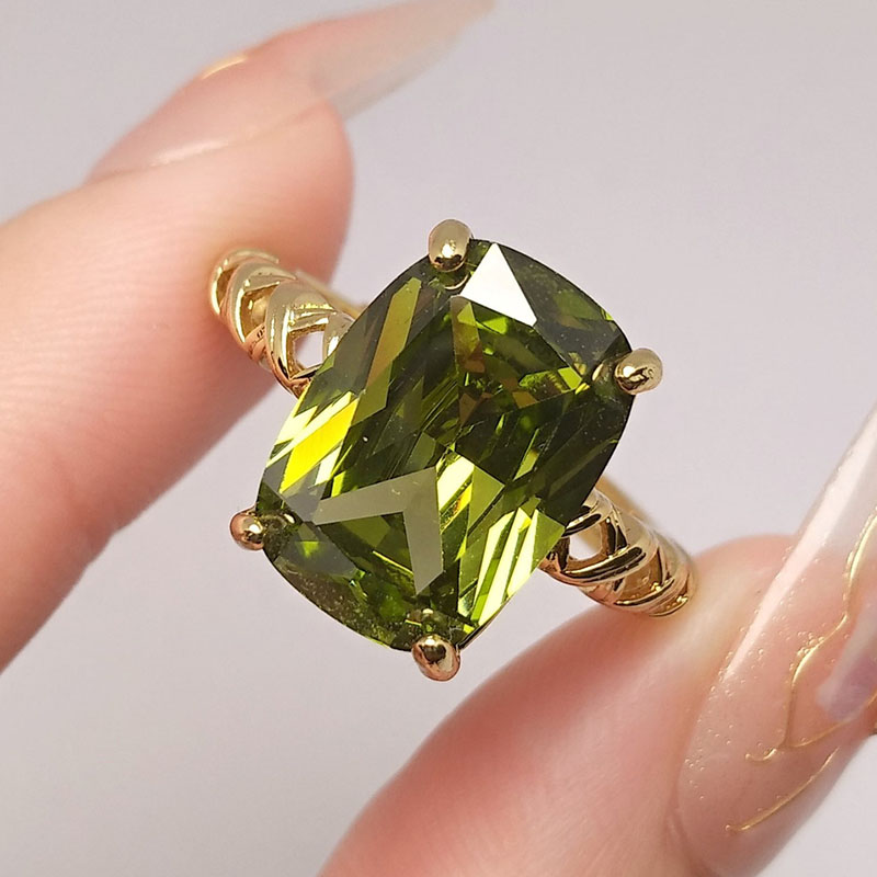 الزيتون الأخضر كريستال ساحة حج - مراجعة Birthstone Ring Set وسعره