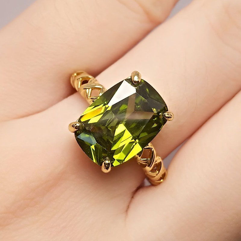 الزيتون الأخضر كريستال ساحة حج - مراجعة Birthstone Ring Set وسعره