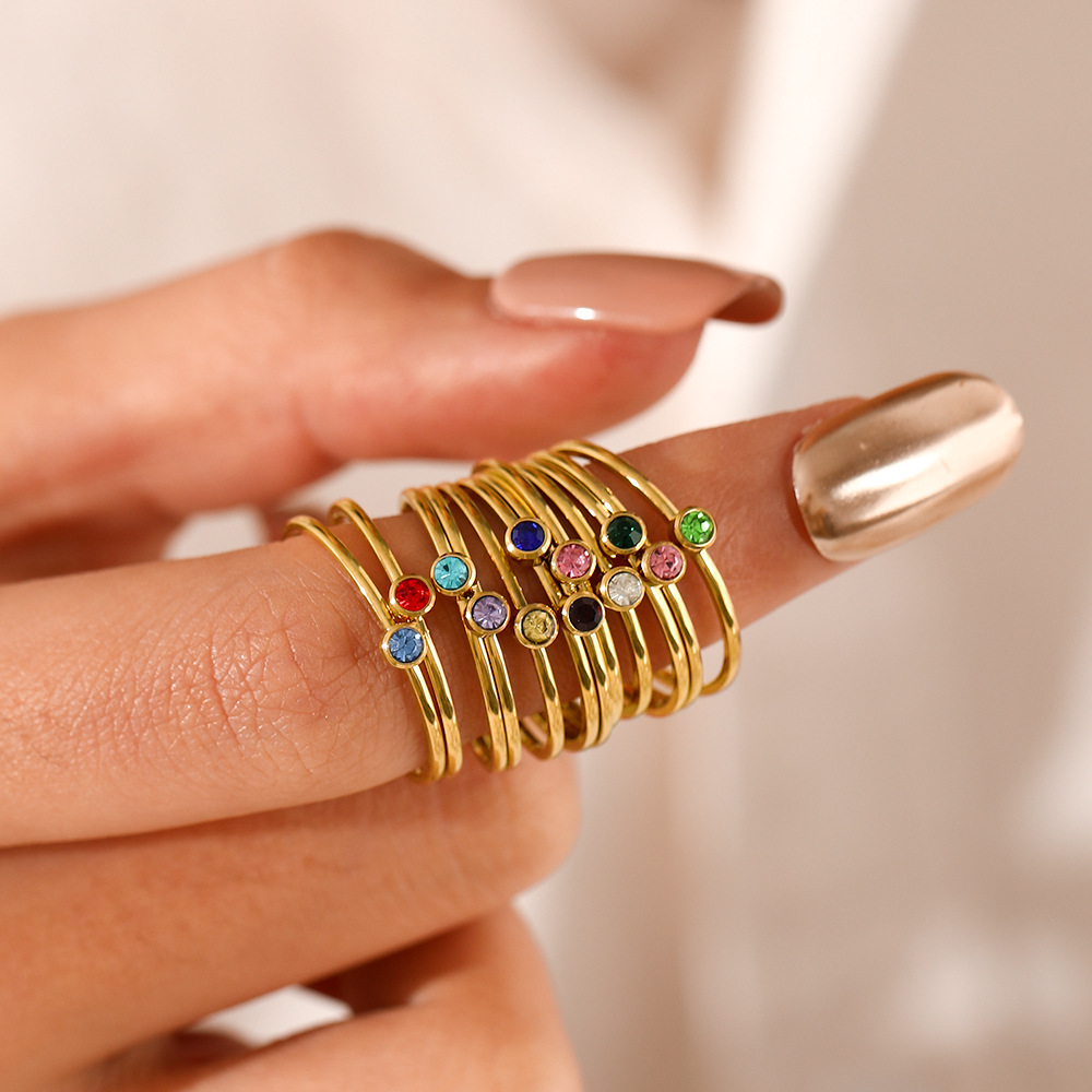 خاتم جوهرة الميلاد من الفولاذ  - مراجعة Birthstone Ring Set وسعره