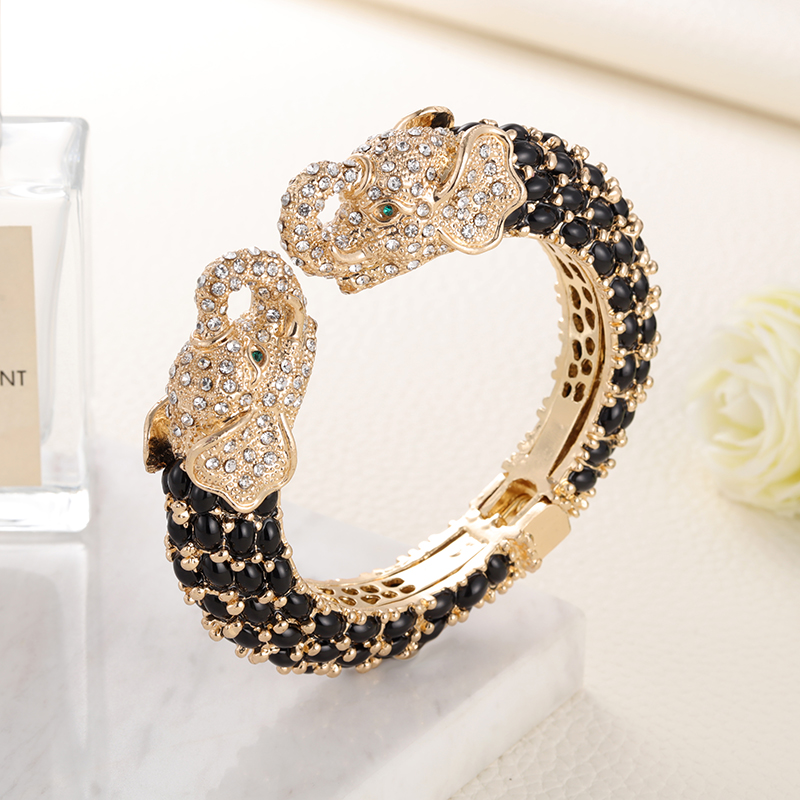 أساور سالي براديس ملونة برأسين - مراجعة Paradise Jewelry & Watches Dolphin Mall وسعره