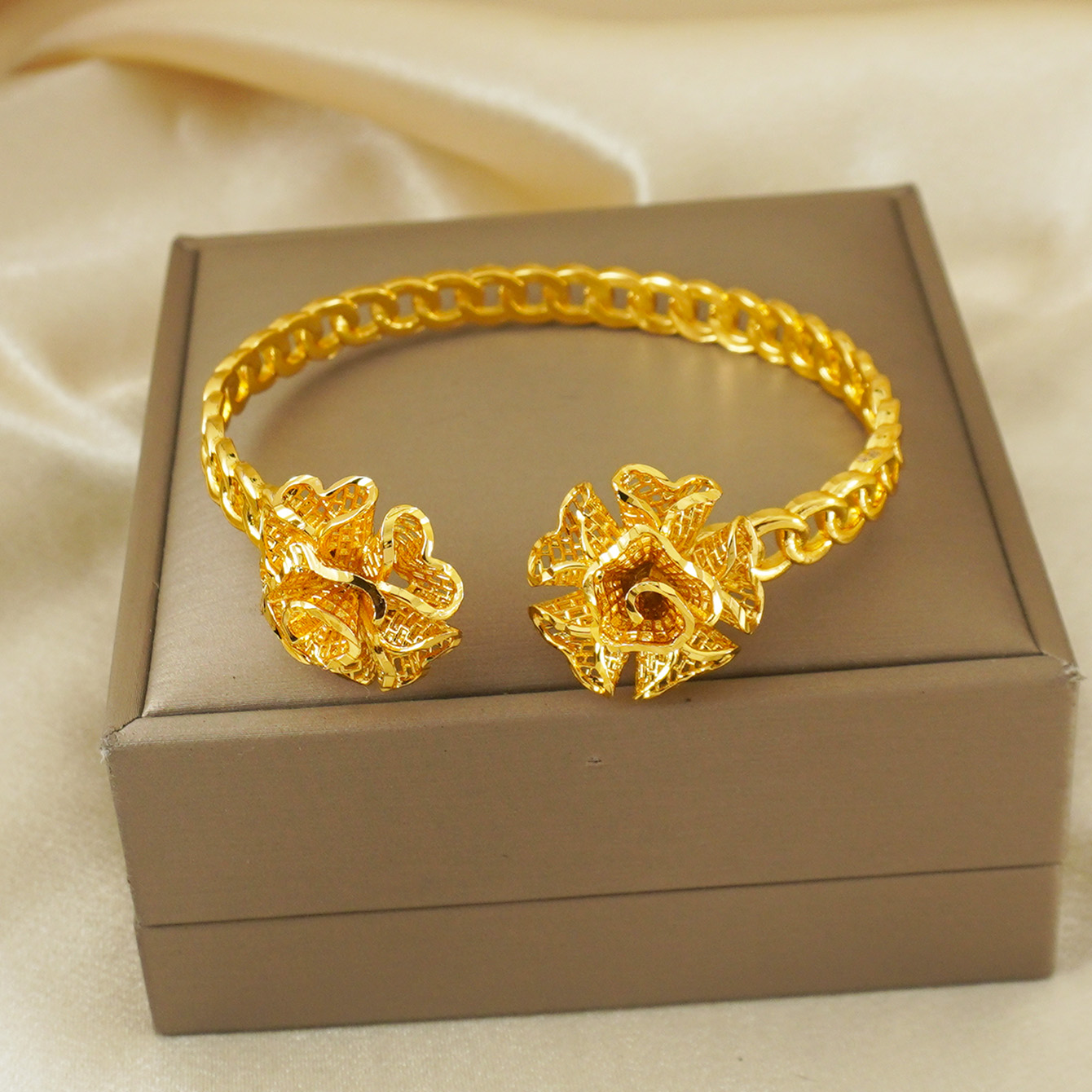 سوار نحاسي مطلي بالذهب الأكثر  - مراجعة Best Jewelry Watches Women وسعره